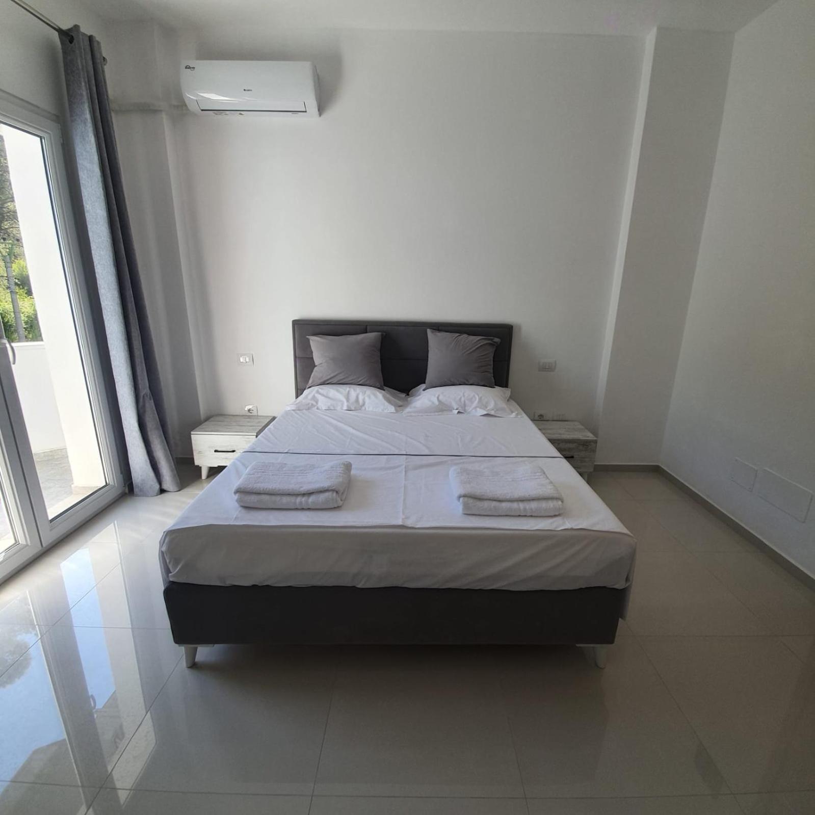 Hotel 33 4*